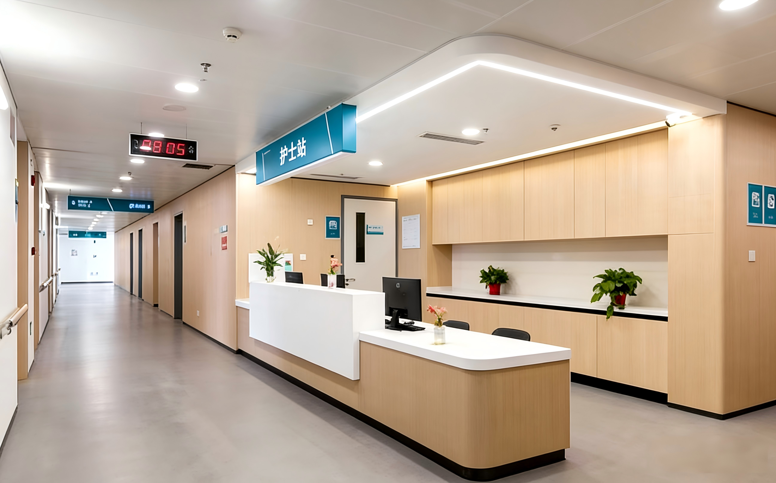 现代化住宅小区楼栋外观，白色外墙配灰色装饰线条，绿化景观优美